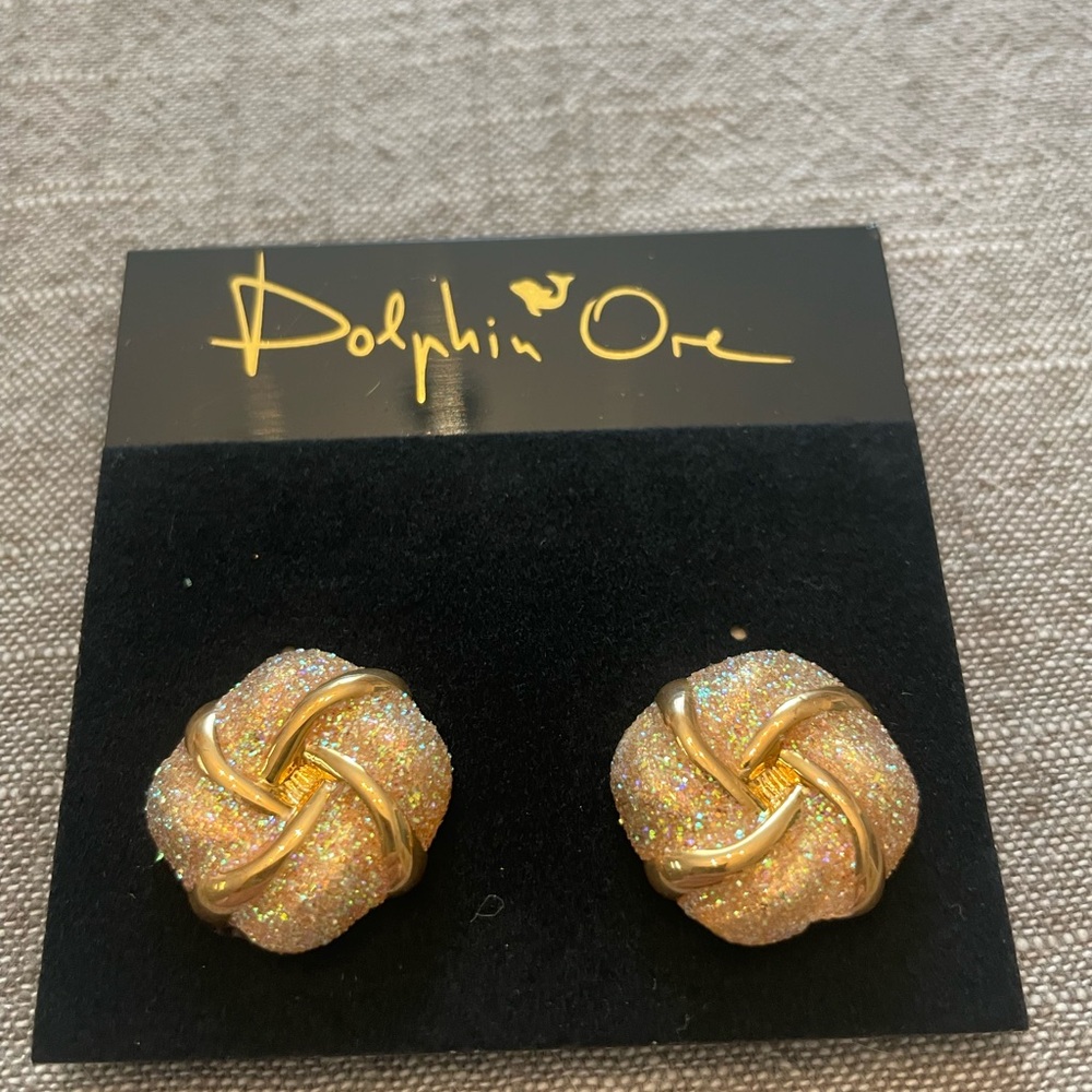Dolphin Ore Gold Glitter Earrings